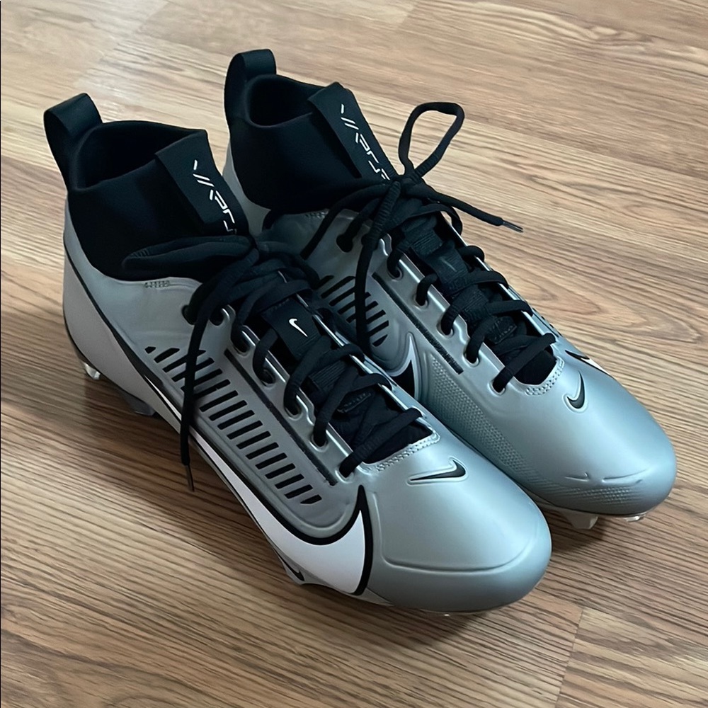 Men’s Nike Vapor Edge Pro 360 Football Cleats
